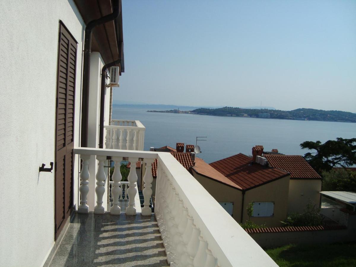 Apartman Carmen Crveni Vrh Exterior photo